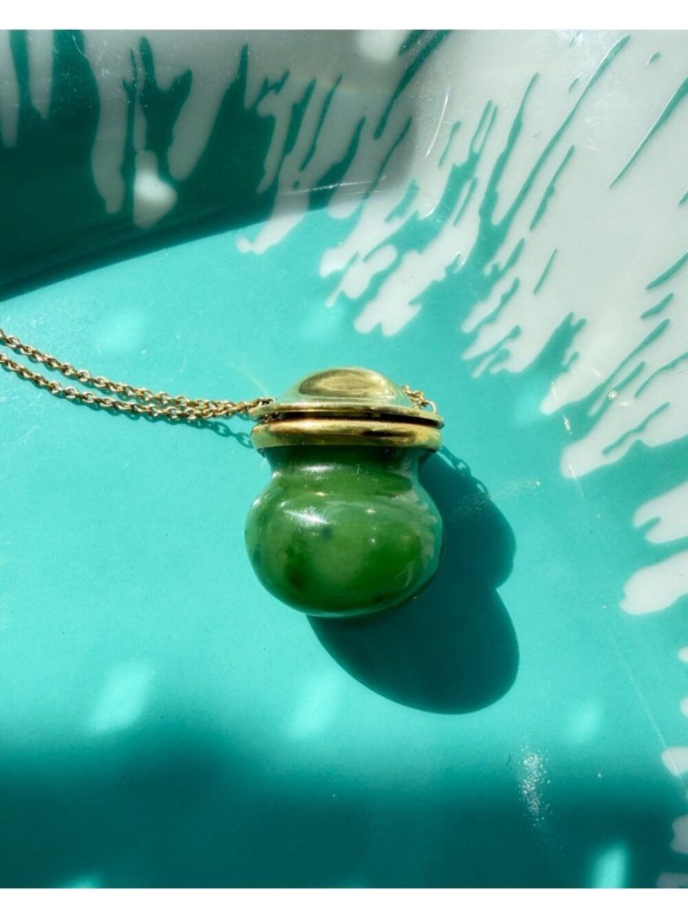 Tiffany & Co. Elsa Peretti Carved Jade Bottle 18k Pendant Gold Necklace Vintage
